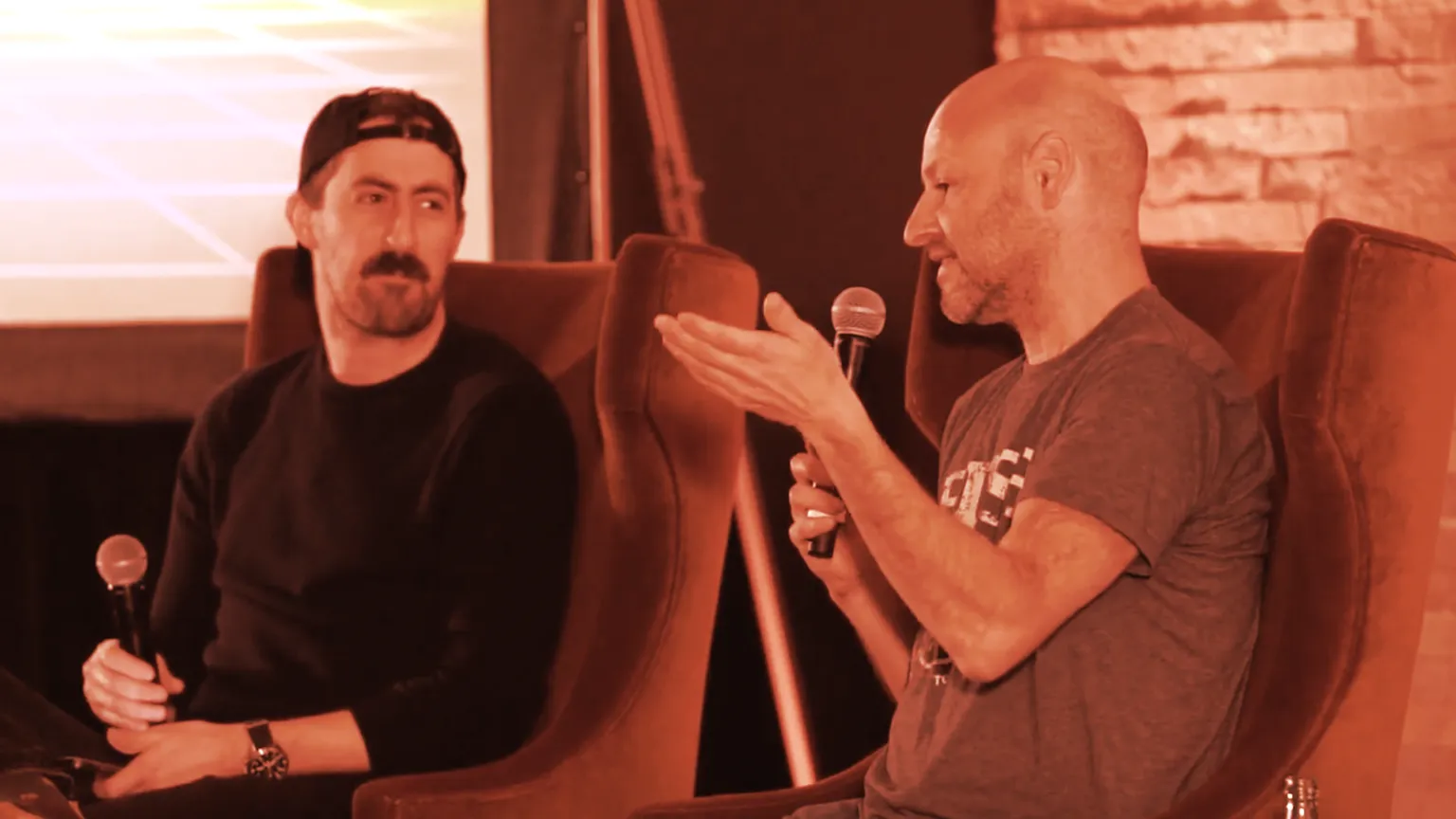 ConsenSys CEO Joseph Lubin (right) speaks at Camp Ethereal 2022. Image: Decrypt