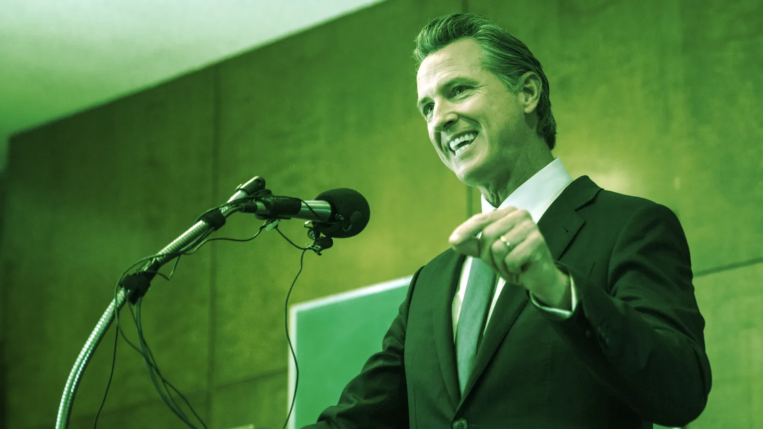 Gobernador de California Gavin Newsom. Imagen: Shutterstock