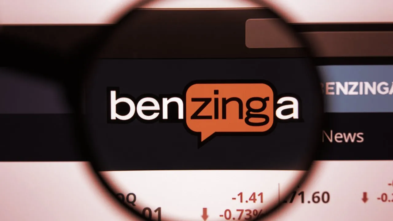 The logo of Benzinga, Jason Raznick's media company. Image: Shutterstock