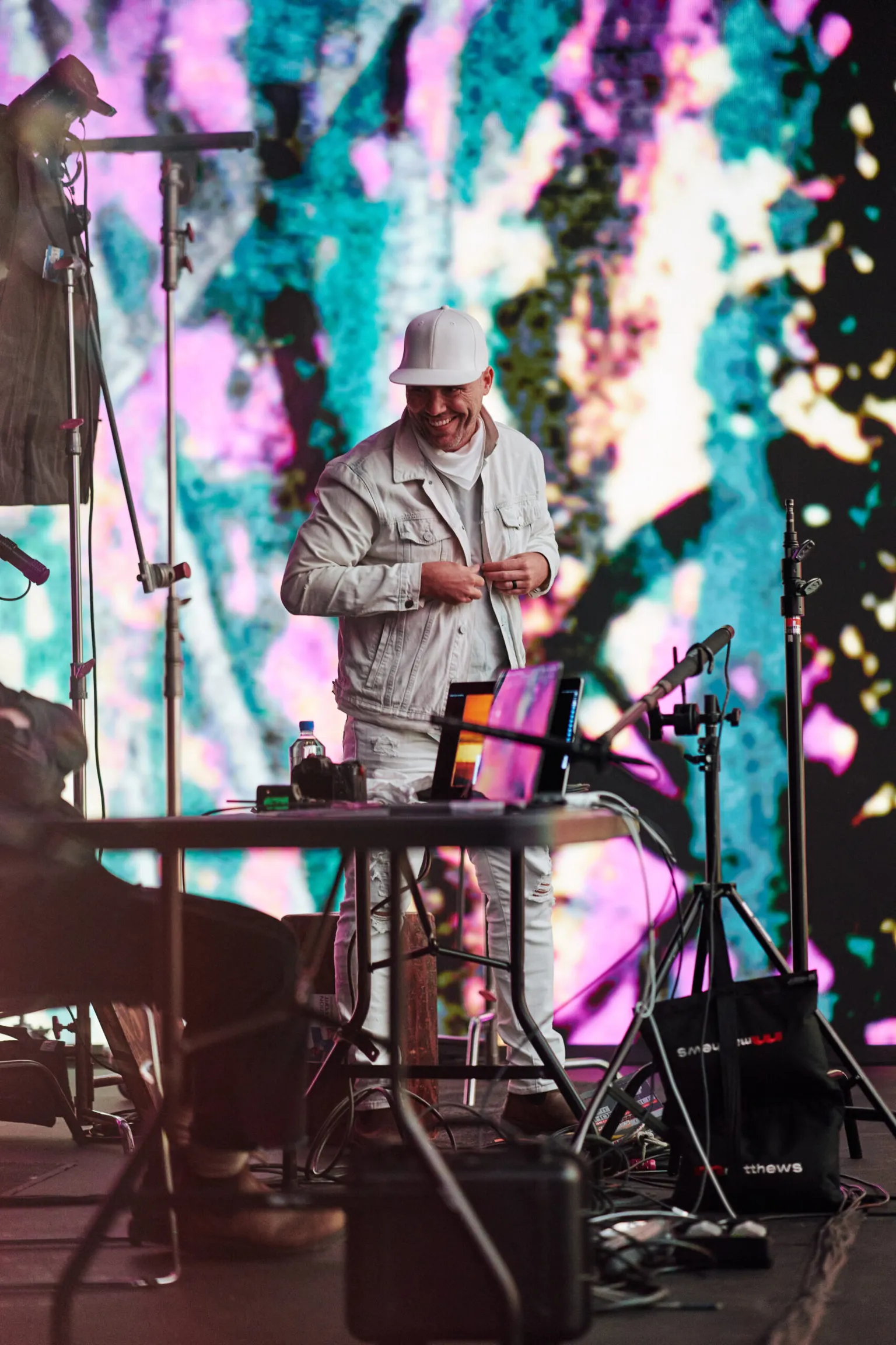 Photography as Performance Art: Jeremy Cowart Creates a Totally New ...
