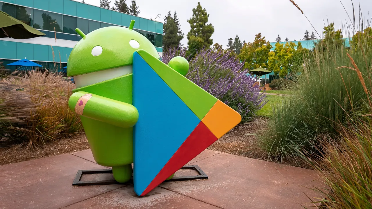 The Android robot statue at Google headquarters. Image: Shutterstock