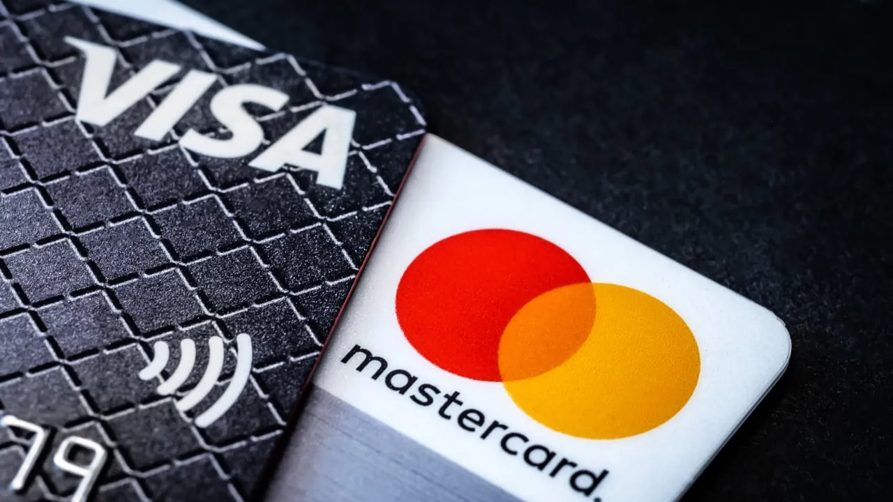 Visa and Mastercard are wading into the crypto space. Image: Shutterstock.
