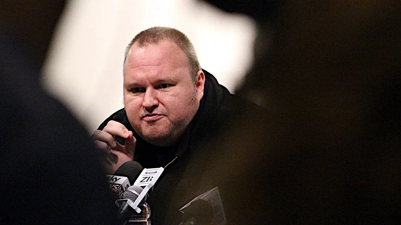我不会离开面对美国引渡令，金-多特科姆（Kim Dotcom）依然坚毅不屈