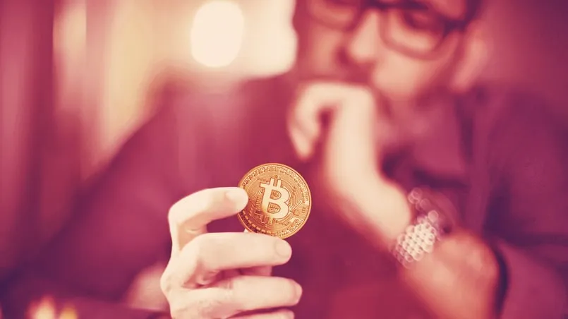 Podcast host Evic Savics is returning the Bitcoin he received. Image: Shutterstock.