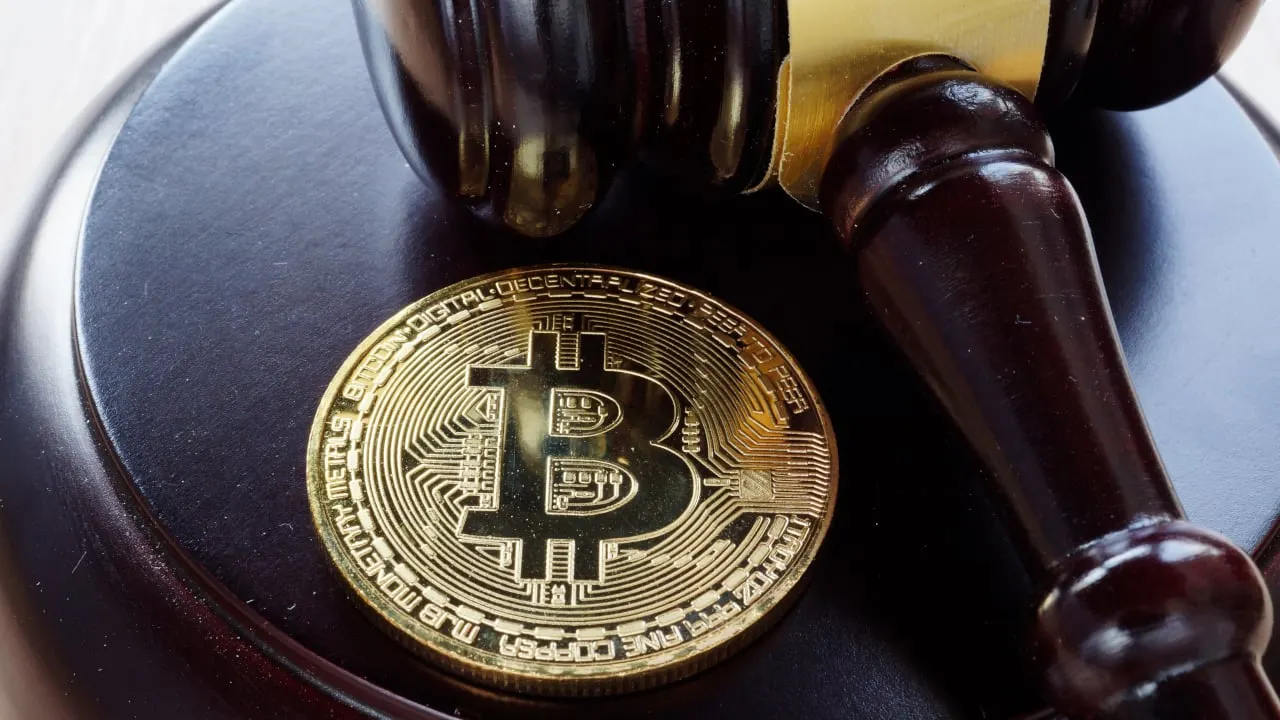 Bitcoin Miner Sues Judge and Prosecutor, Claiming It's Been Targeted by Noise Laws