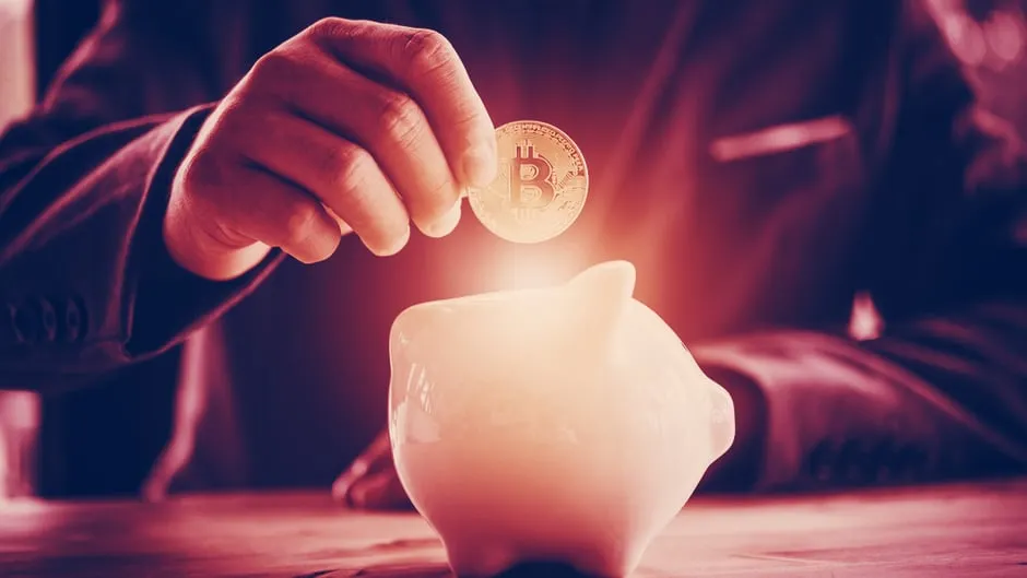 Investing in Bitcoin. Image: Shutterstock