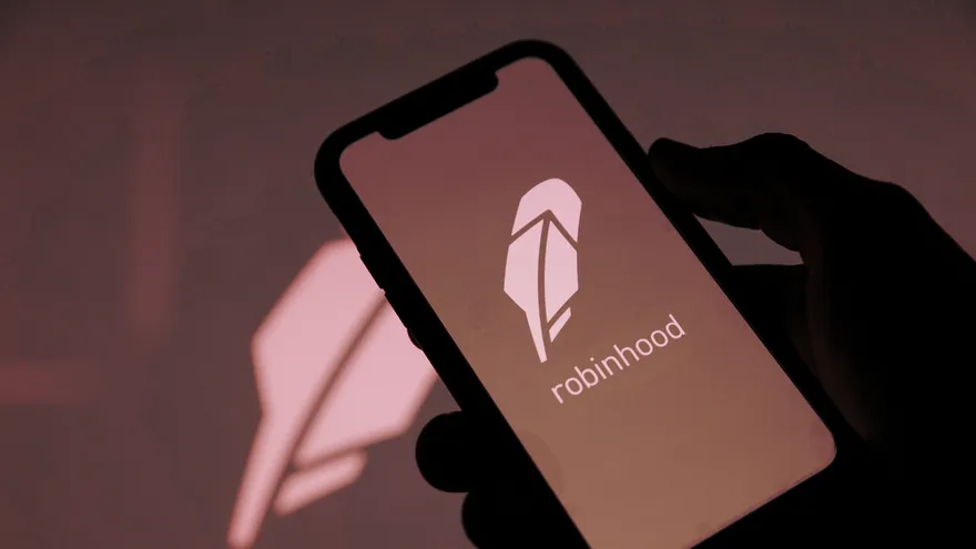 Robinhood drops 14% after reporting big declines in trading revenue