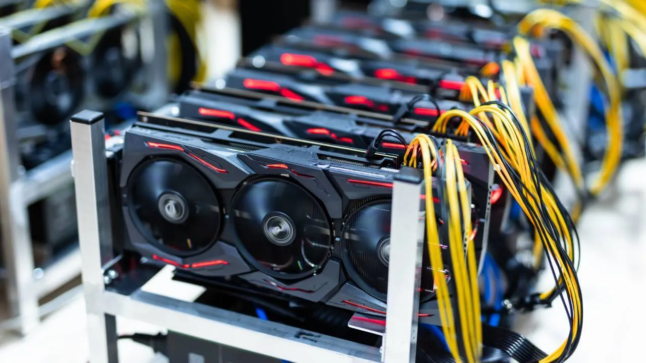 Bitcoin Miners Are Still Buying New Hardware Despite Headwinds—Here’s Why