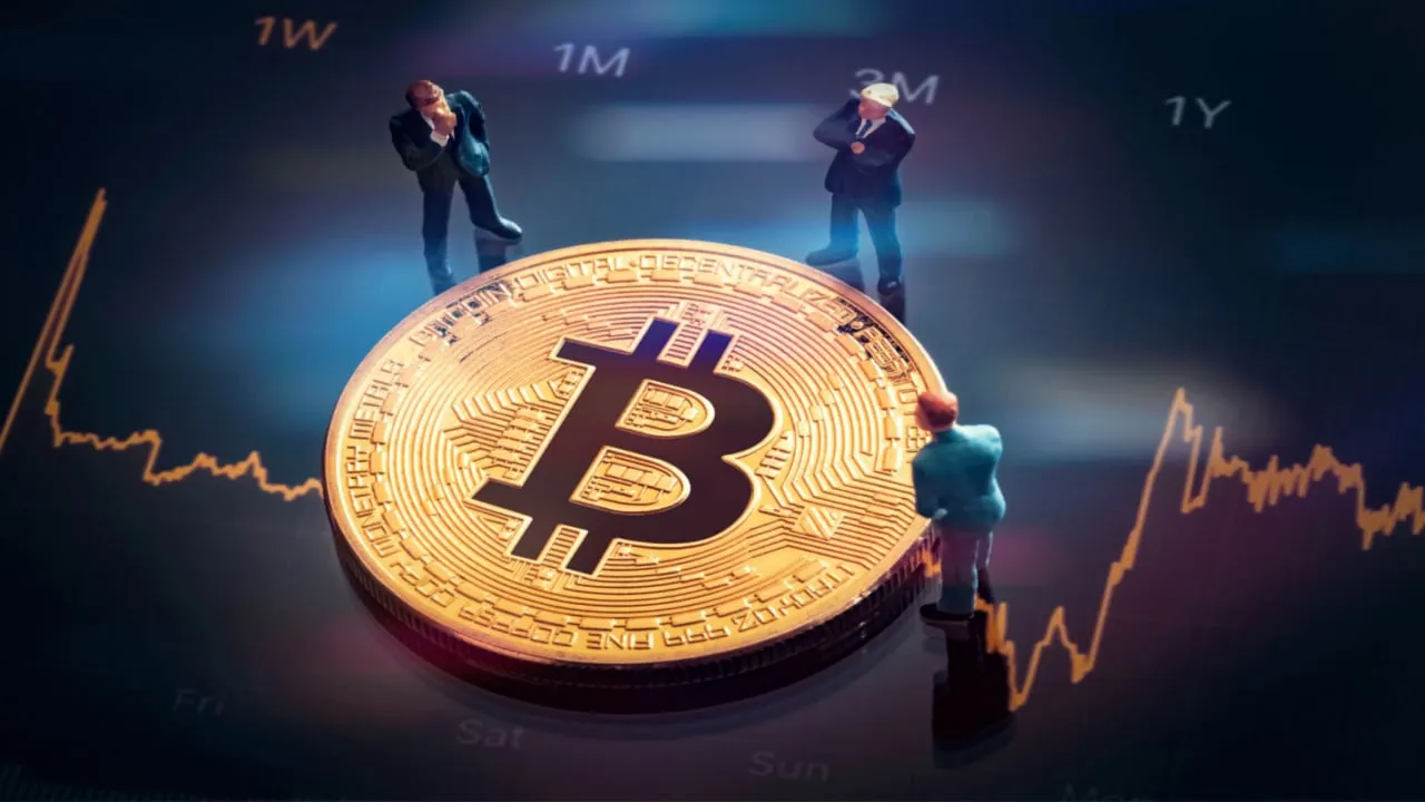 Bitcoin Falls as U.S. Economy Contracts for First Time in 3 Three Years