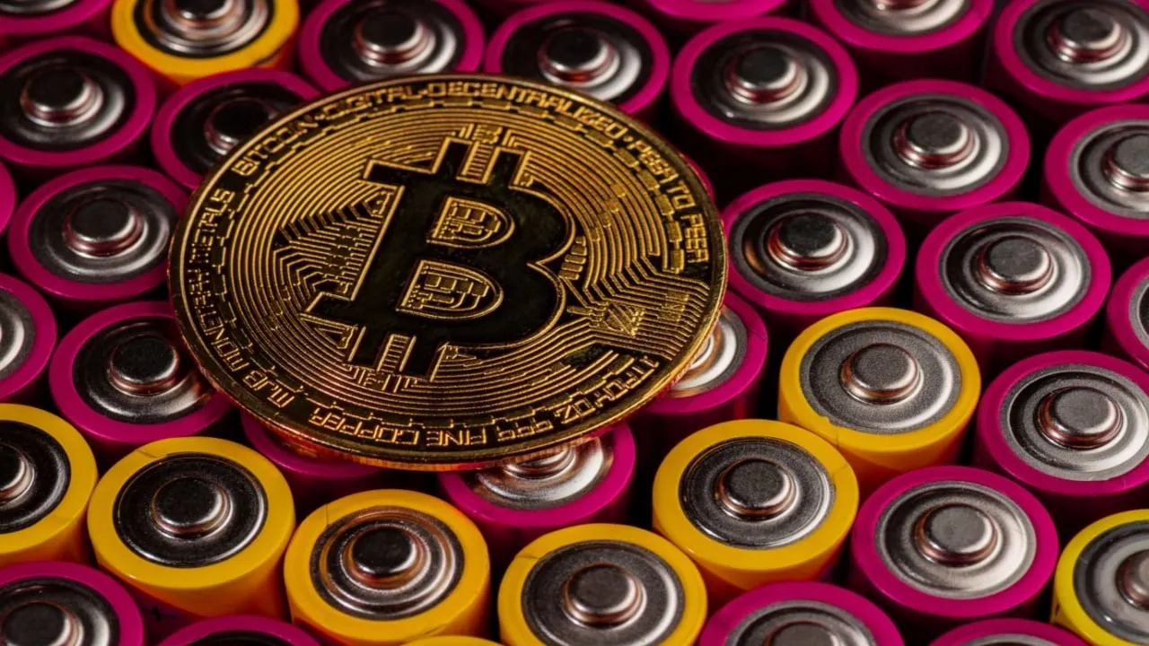 Bitcoin Mining Difficulty Drop Suggests BTC Price Is Nearing Bottom