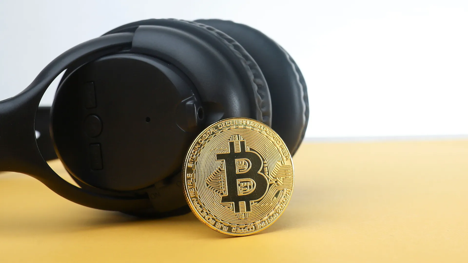 You Can Earn Bitcoin By Listening to Podcasts—Here’s How Much