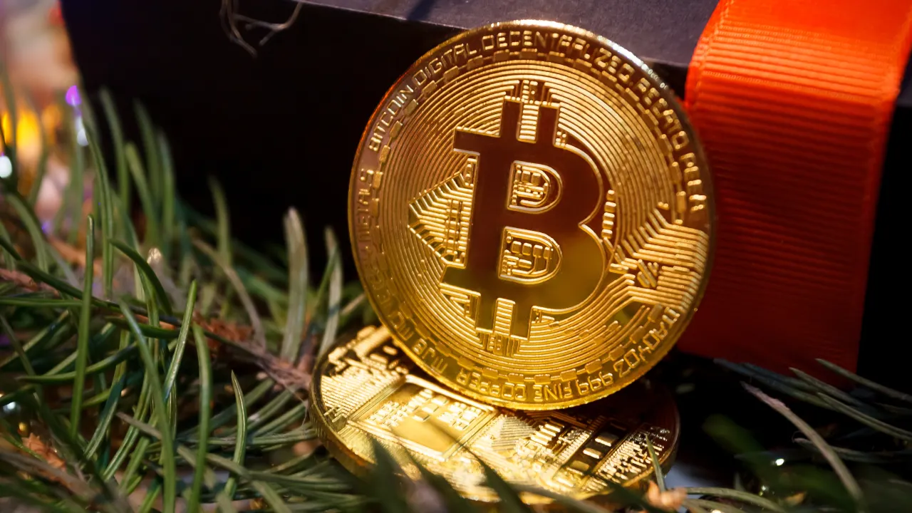 'Christmas Tree' Funding Bill in Congress Includes Gifts for Crypto Industry