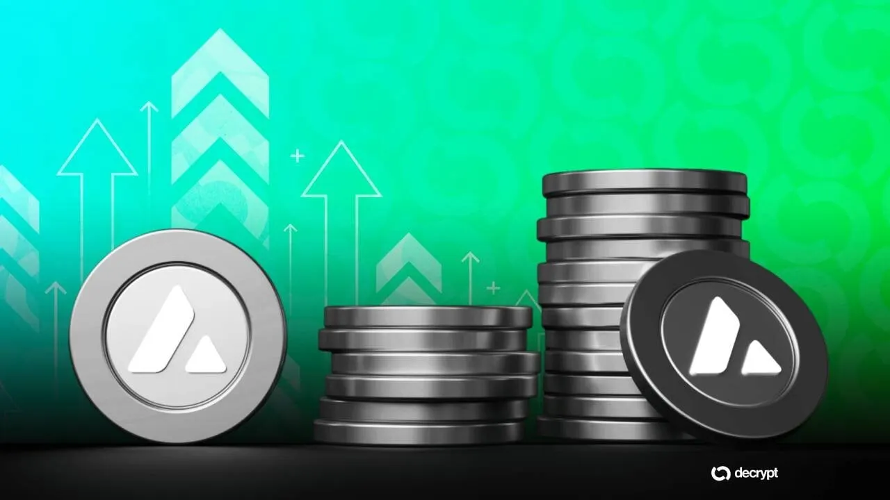 Altcoins AVAX, HYPE, WLD, Fly As Bitcoin Hovers Near All-Time High