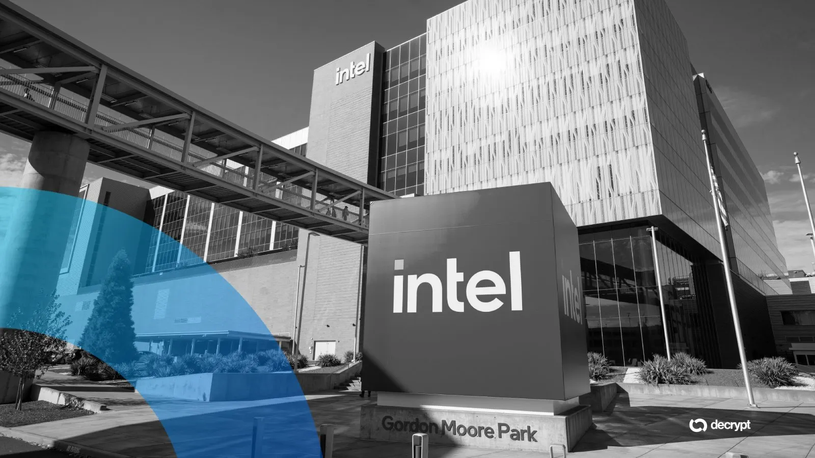 Intel Bets Recovery on Panther Lake AI Chip as Foundry Bleeds Billions