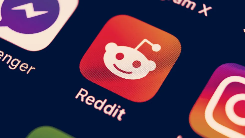 It looks like blockchain is coming to Reddit after all. Image: Shutterstock.