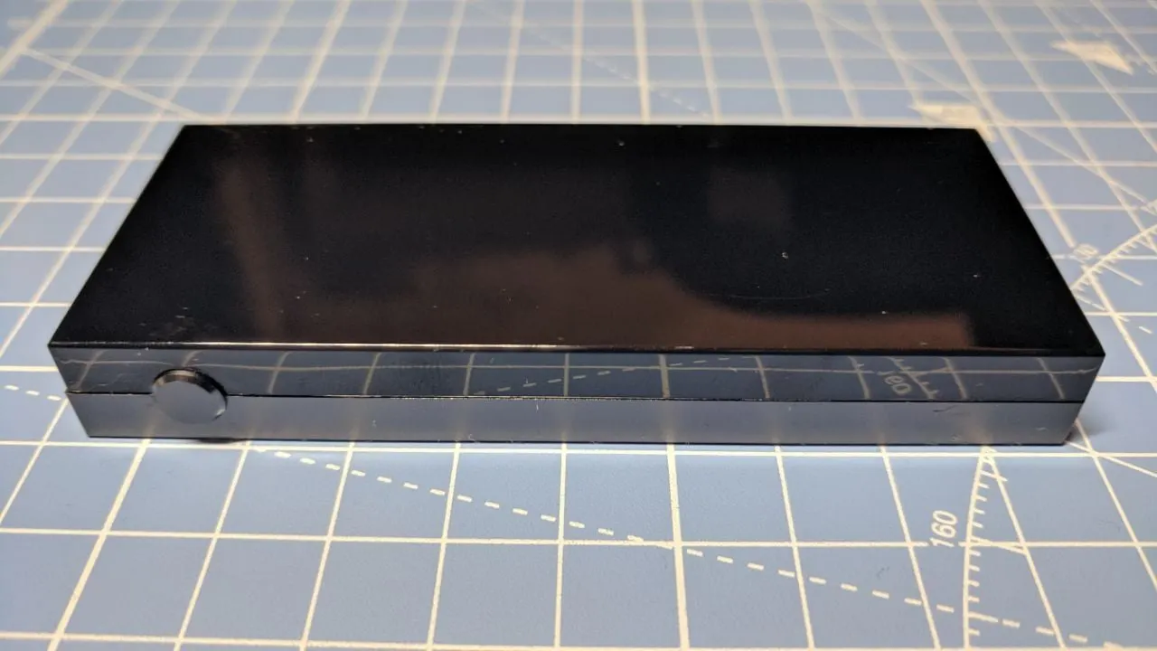 The KeepKey was one of the first hardware wallets. Does it hold up in 2020? (Image: Decrypt)