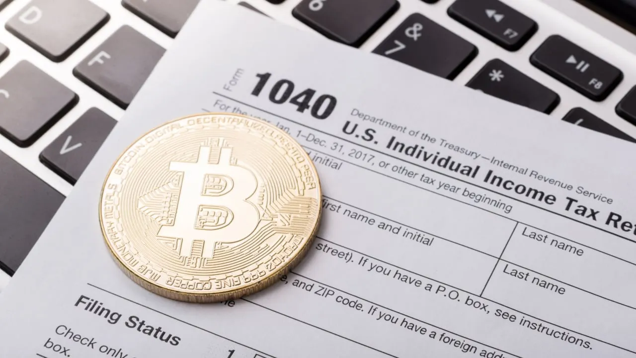 Calculating taxes on Bitcoin transactions isn't easy. Image: Shutterstock