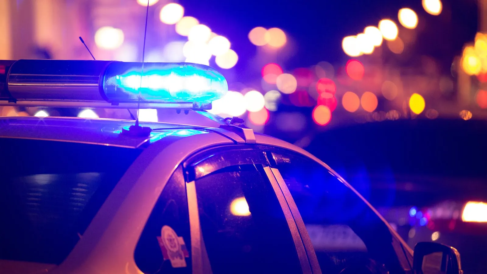 Blue police lights, Australia. Image: Shutterstock