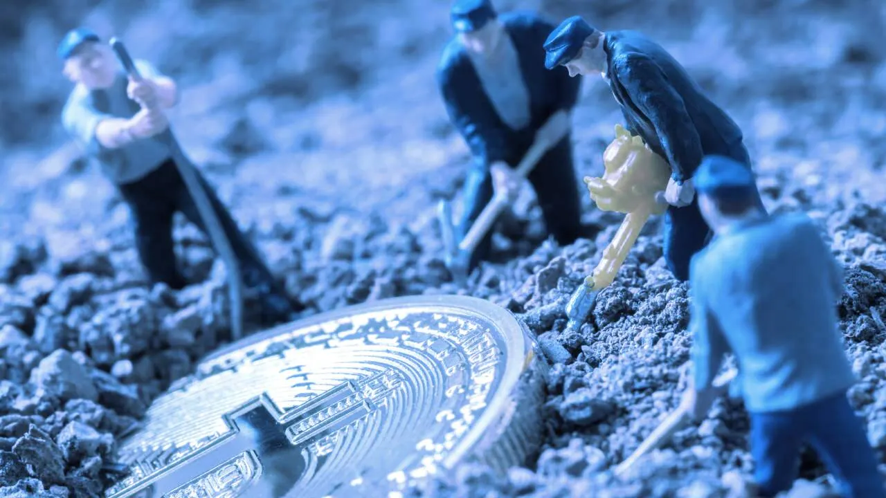 Bitcoin miners are rewarded with Bitcoin for verifying blocks of transactions (Image: Shutterstock)