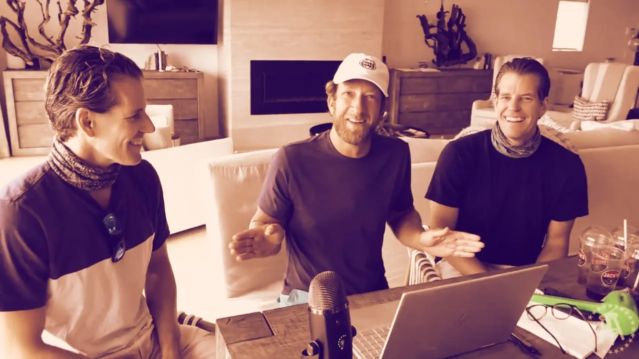Barstool Sports president Dave Portnoy with Cameron and Tyler Winklevoss. Image: Dave Portnoy/Twitter