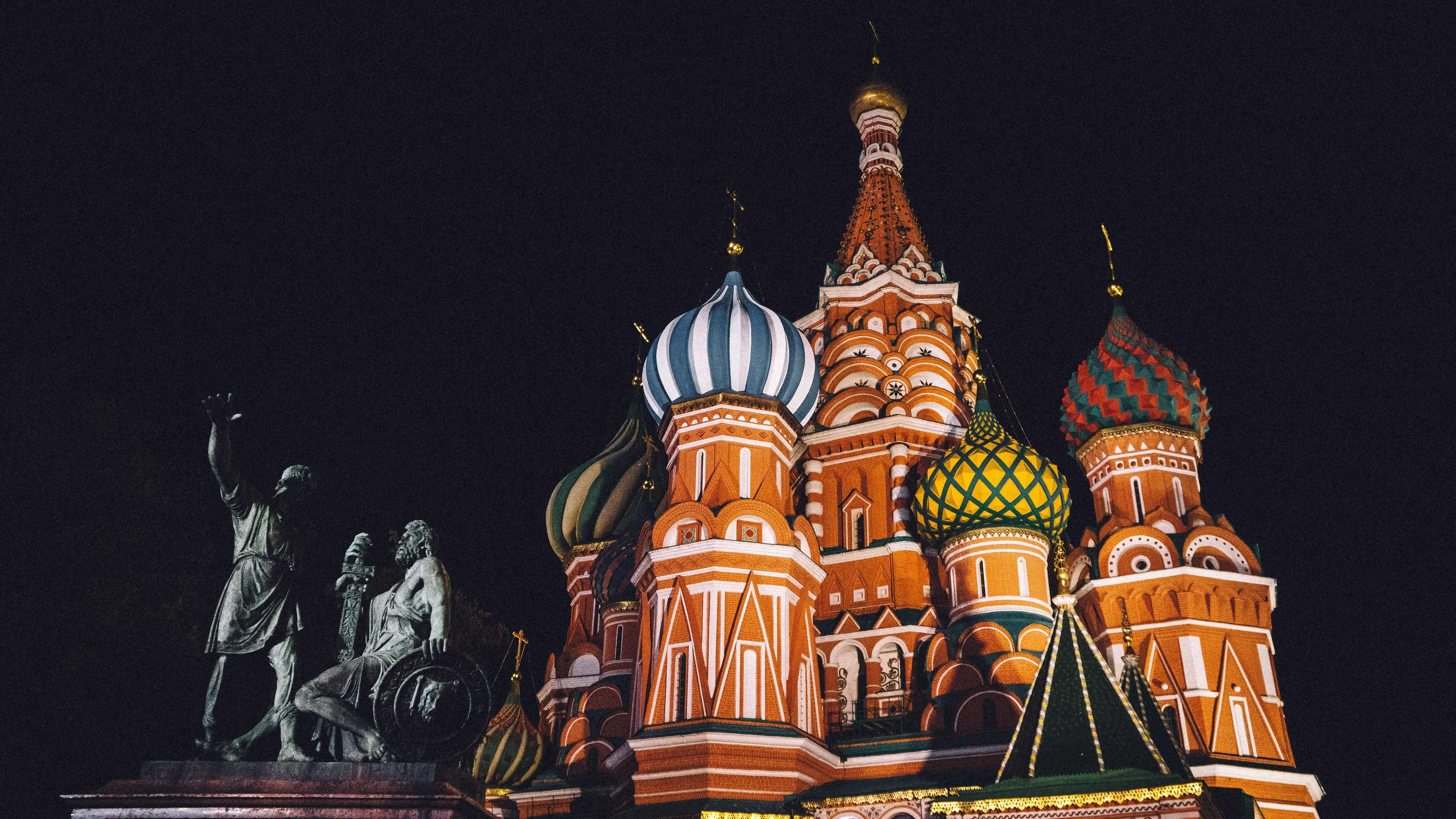 Rusia propone una herramienta nacional para rastrear los Bitcoin. Imagen: Unsplash