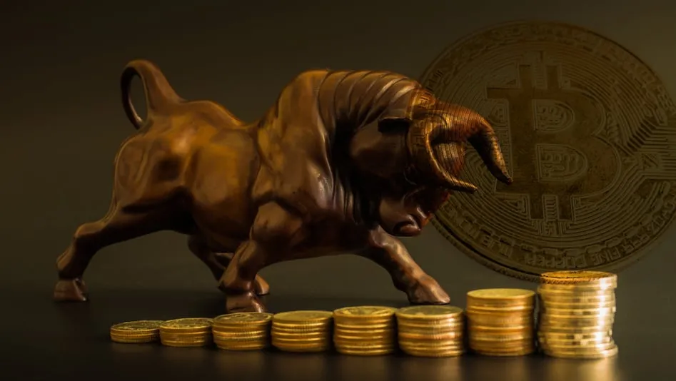 Michael Saylor reveló que compraba 1.000 dólares de Bitcoin cada segundo. Imagen: Shutterstock