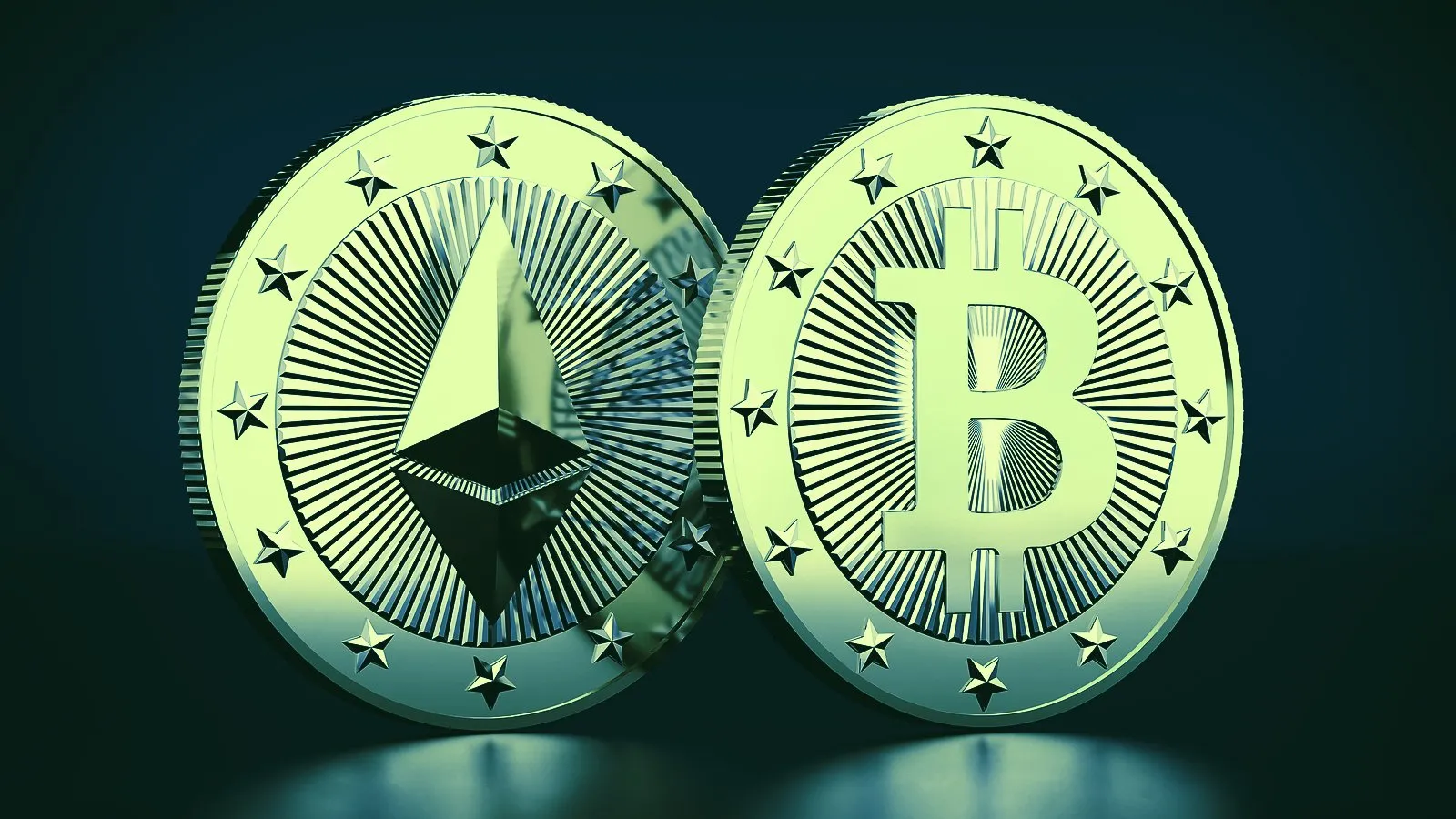 Bitcoin y Ethereum. Image: Shutterstock