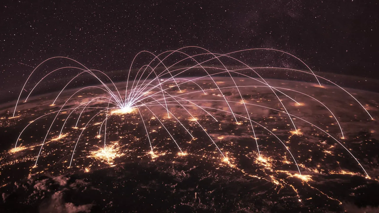 Toward a more decentralized web. Image: Shutterstock