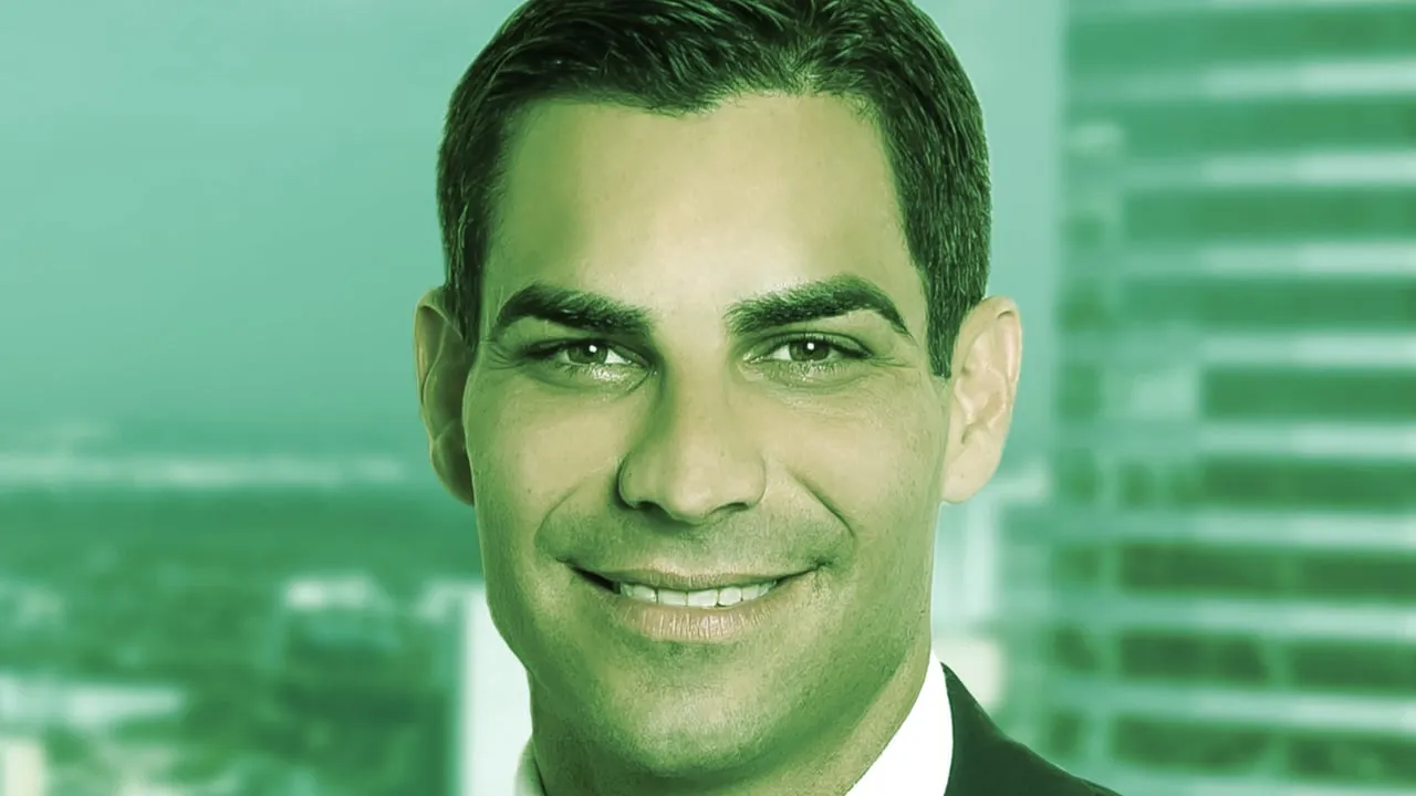 Alcalde de Miami, Francis Suárez, es partidario del Bitcoin. Imagen: Harvard
