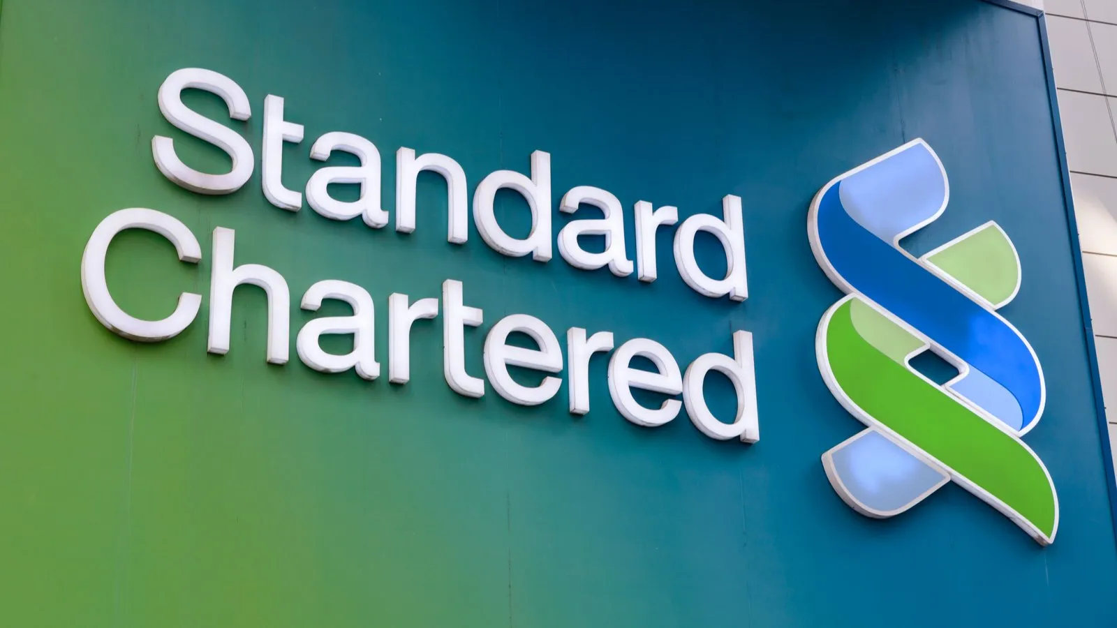 Despite having a base in the UK, the Standard Chartered does not offer retail banking services in Britain. Image: Shutterstock.