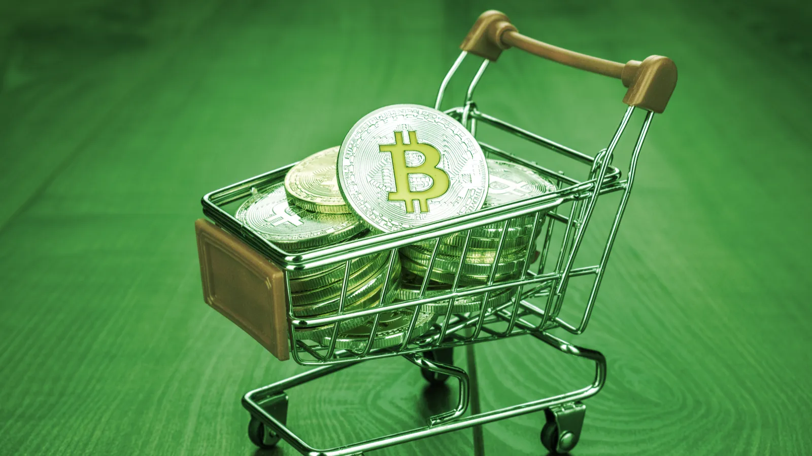Shopping for Bitcoin. Image: Shutterstock