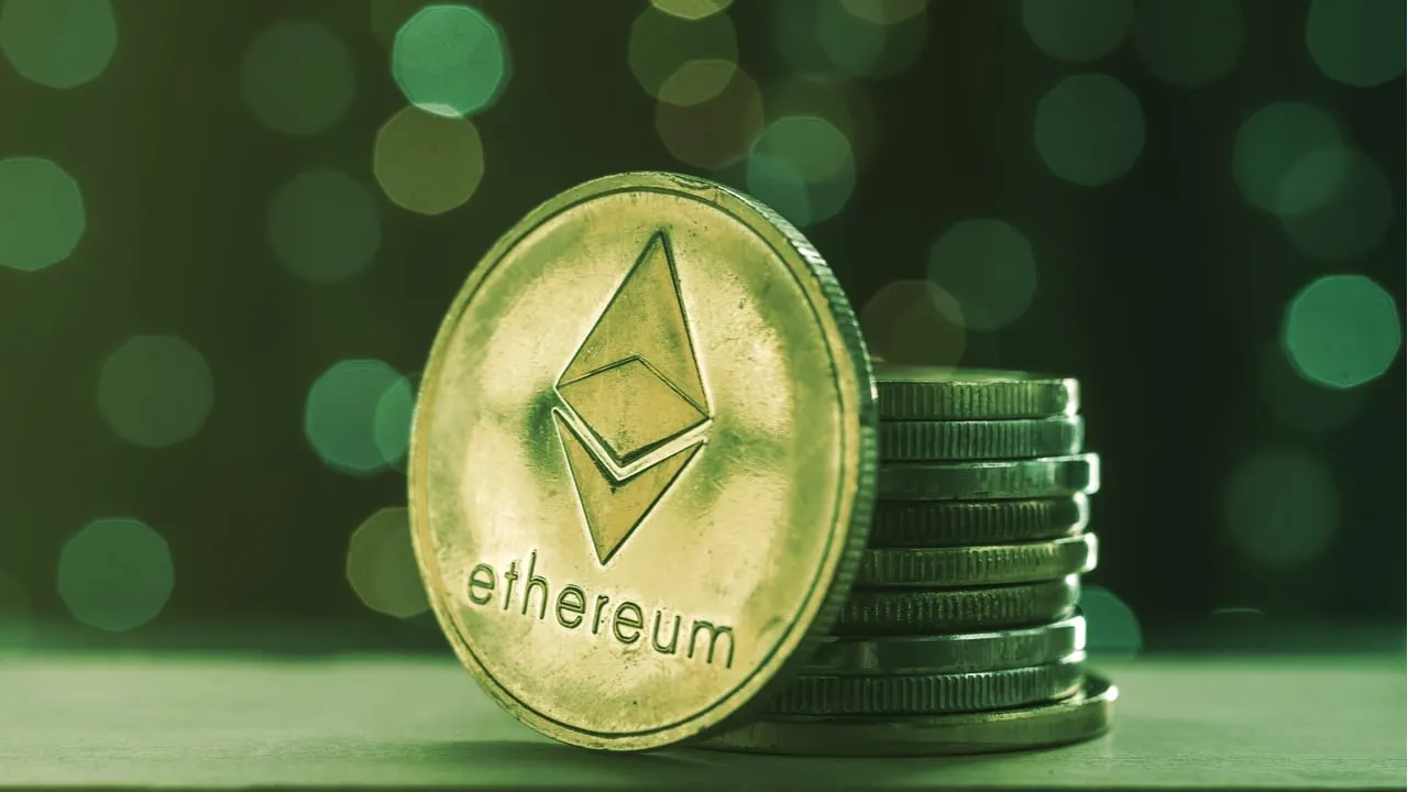 Ethereum se desploma un 10% un día después de finalizar su fusión