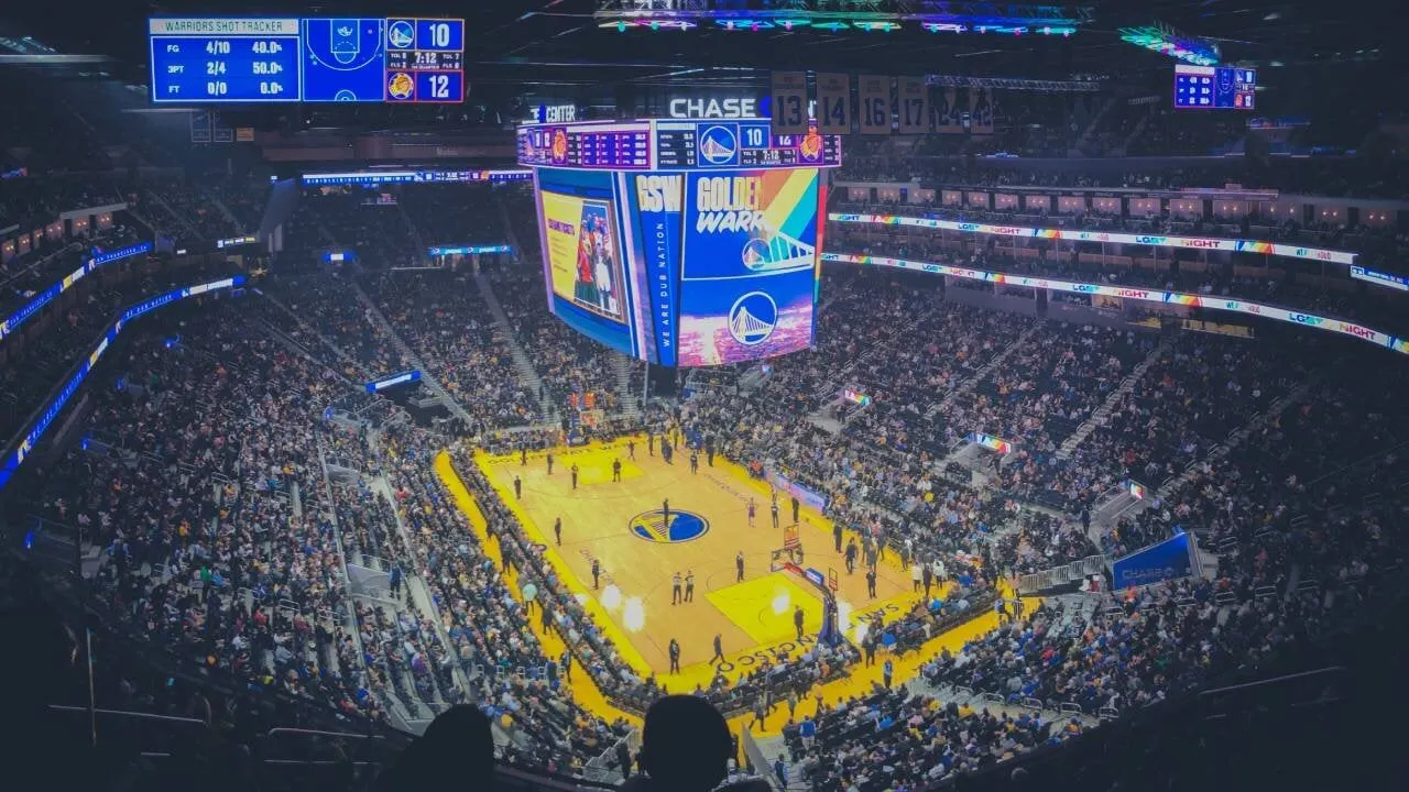 Golden State Warriors vs Phoenix Suns. Image: Florent Lamoureux