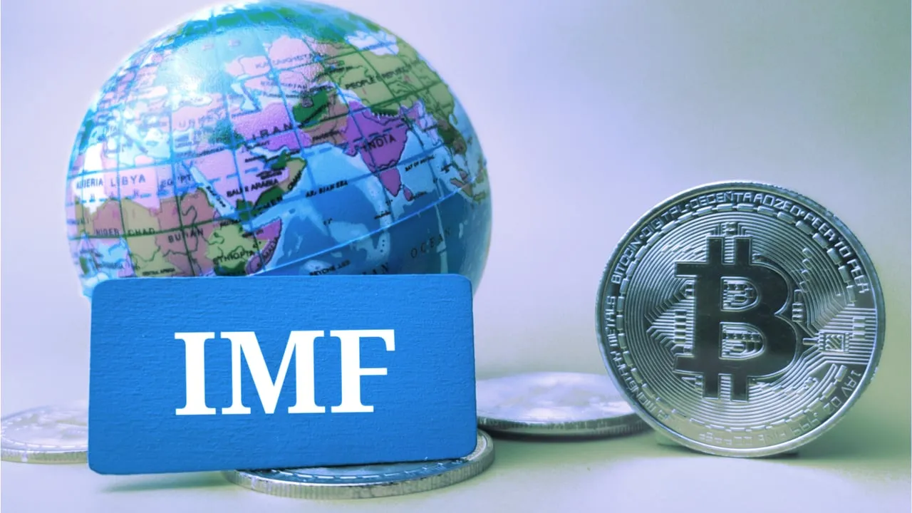 IMF and Bitcoin. Image: Shutterstock