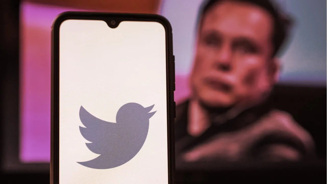 Elon Musk and Twitter. Image: Shutterstock
