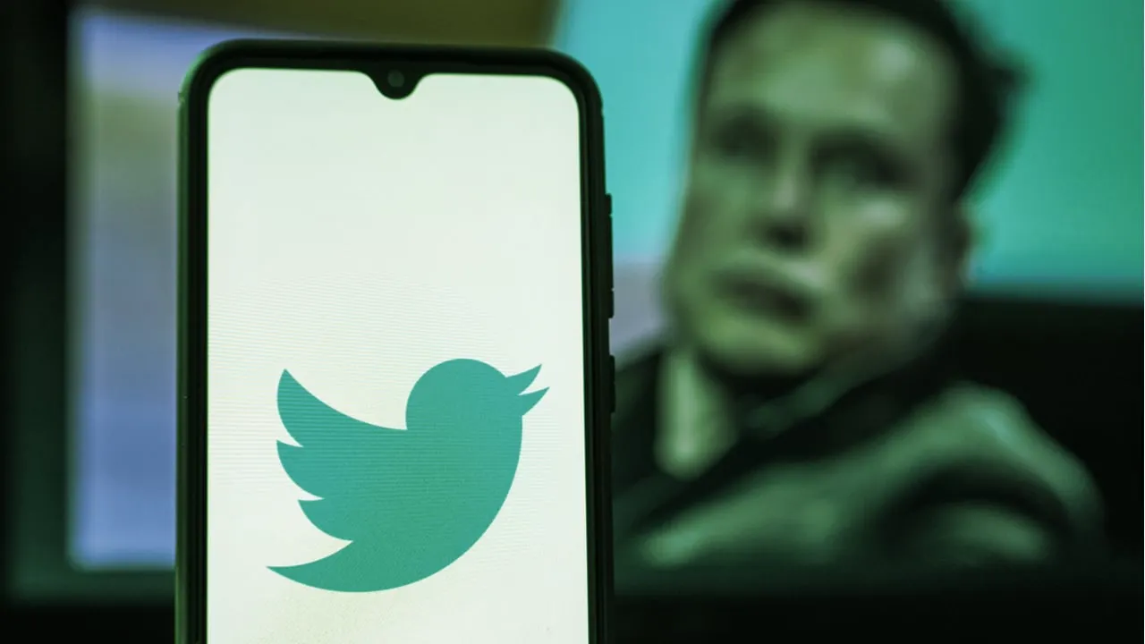 Elon Musk and Twitter. Image: Shutterstock