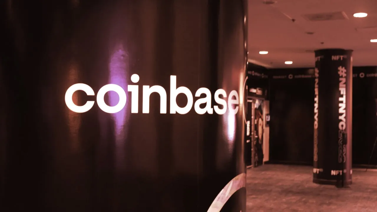 does coinbase cooperate with police