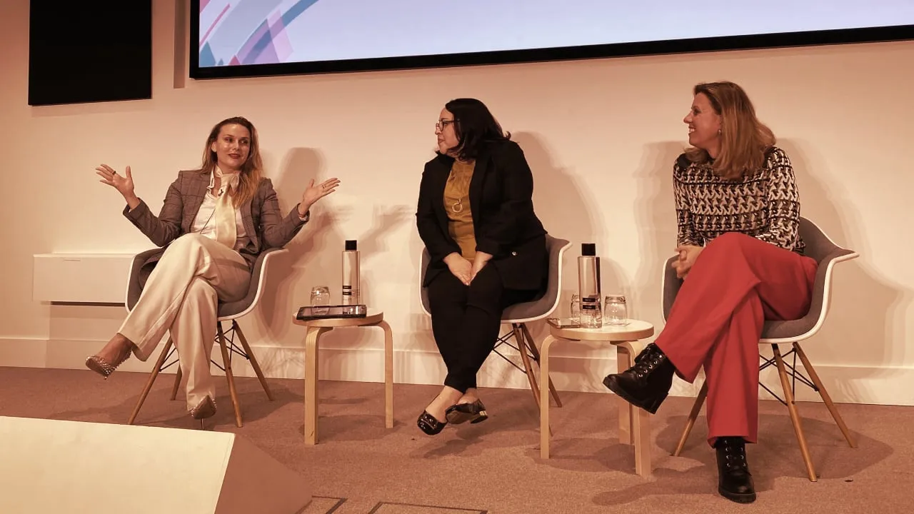 (L-R) Ioana Surpateanu, Non-Executive Director & Chief Innovation Officer, CryptoUK & Swash,  Teana Baker-Taylor, Vice President, UK/EU Policy & Regulatory Strategy, Circle and Nathalie Oestmann, Chief Operating Officer, Outlier Ventures. Image: Decrypt