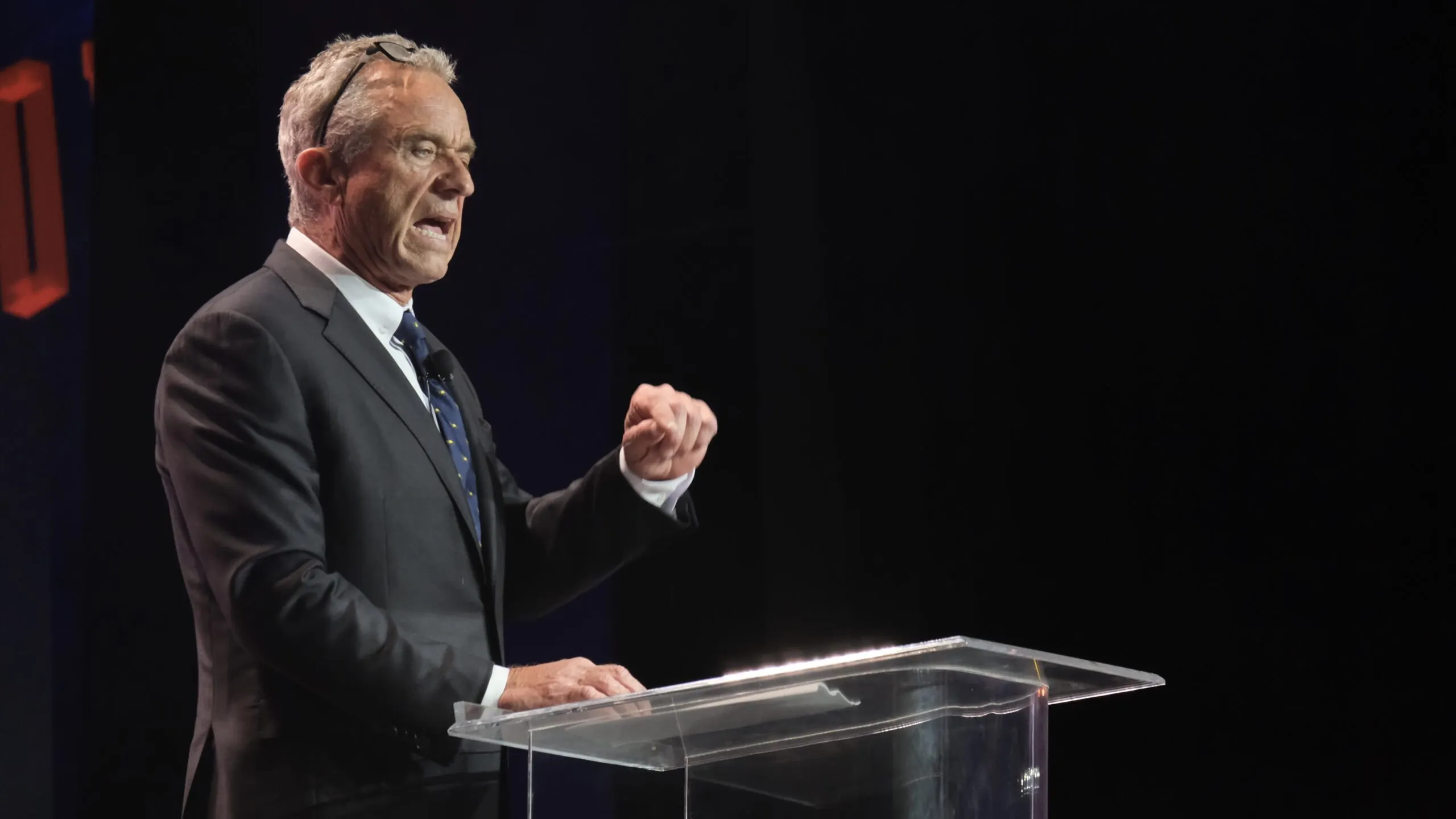 Robert F. Kennedy Jr. speaks at Bitcoin 2023. Image: André Beganski/Decrypt