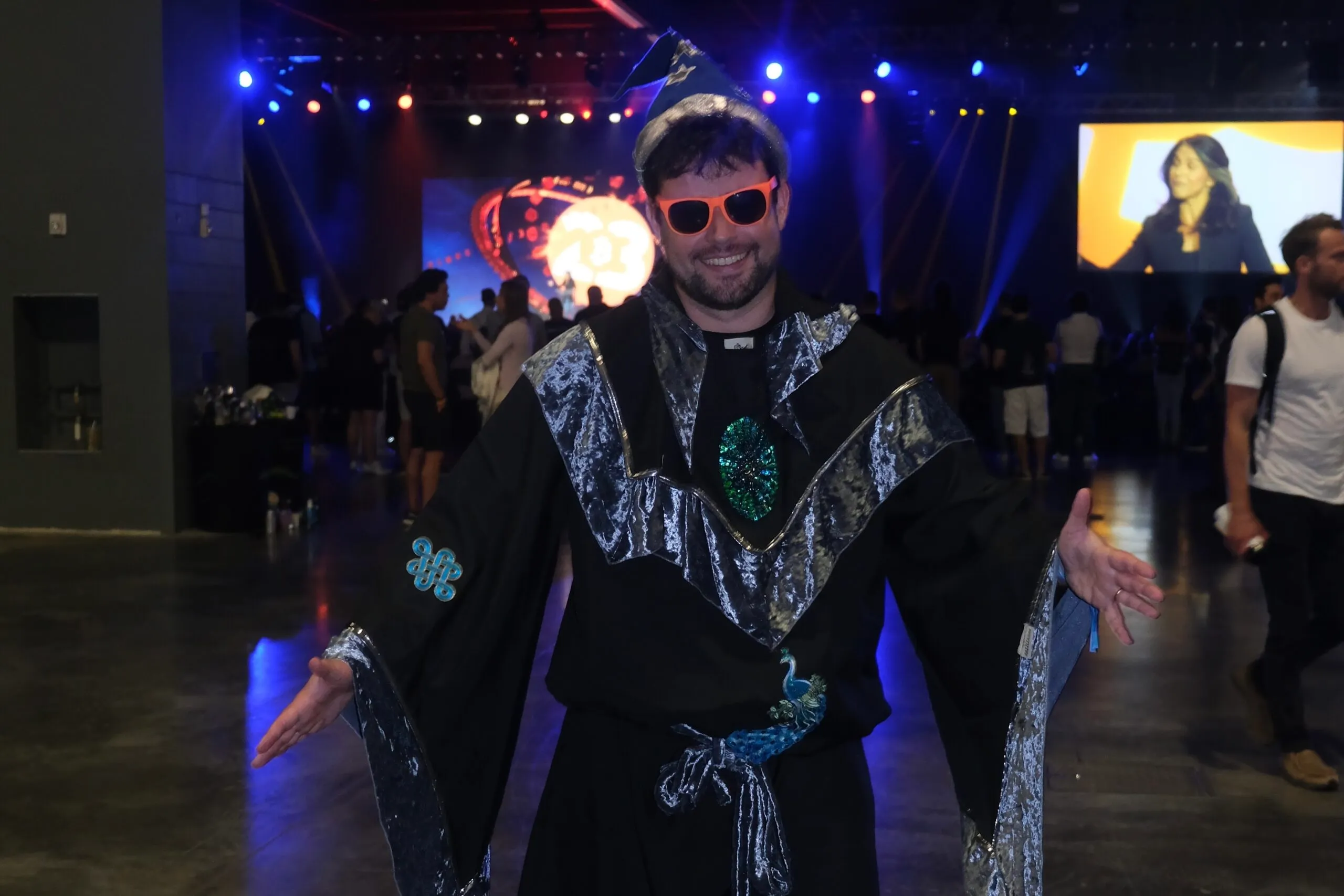 Udi Wertheimer dressed as a Wizard at Bitcoin 2023. Image: André Beganski/Decrypt