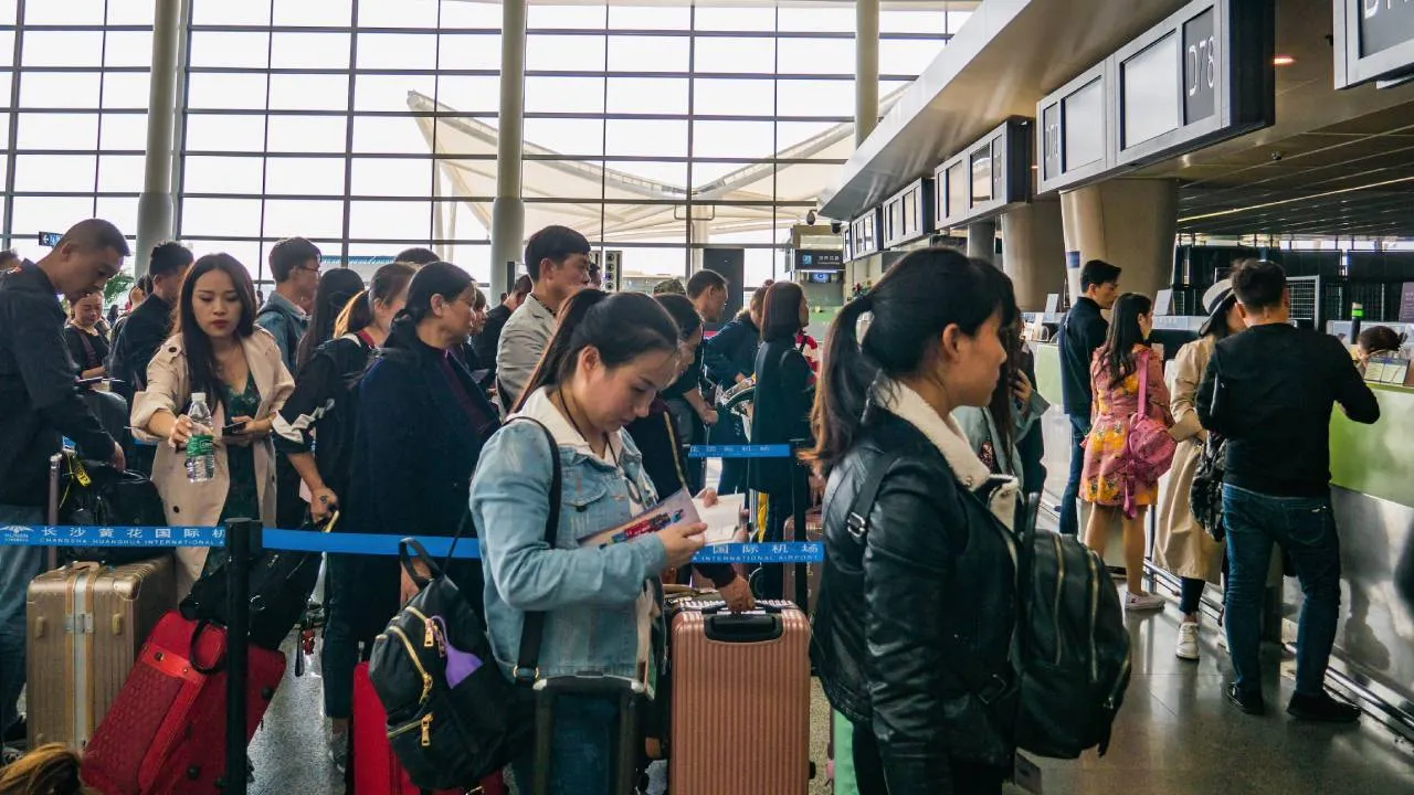 Travelers in China. Image: Shutterstock