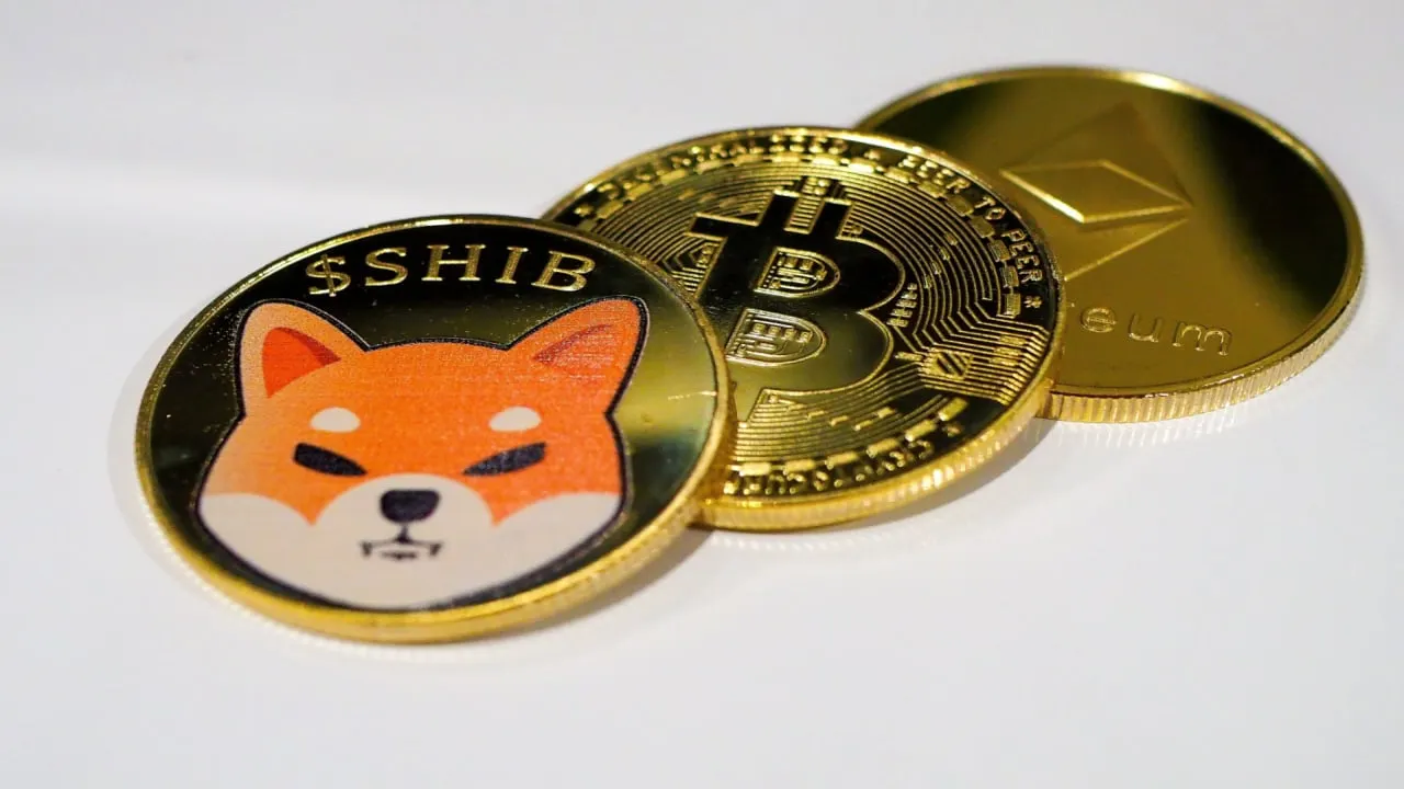 SHIB PEPE Lead Market Gains as US Fed Launches Crypto Supervision