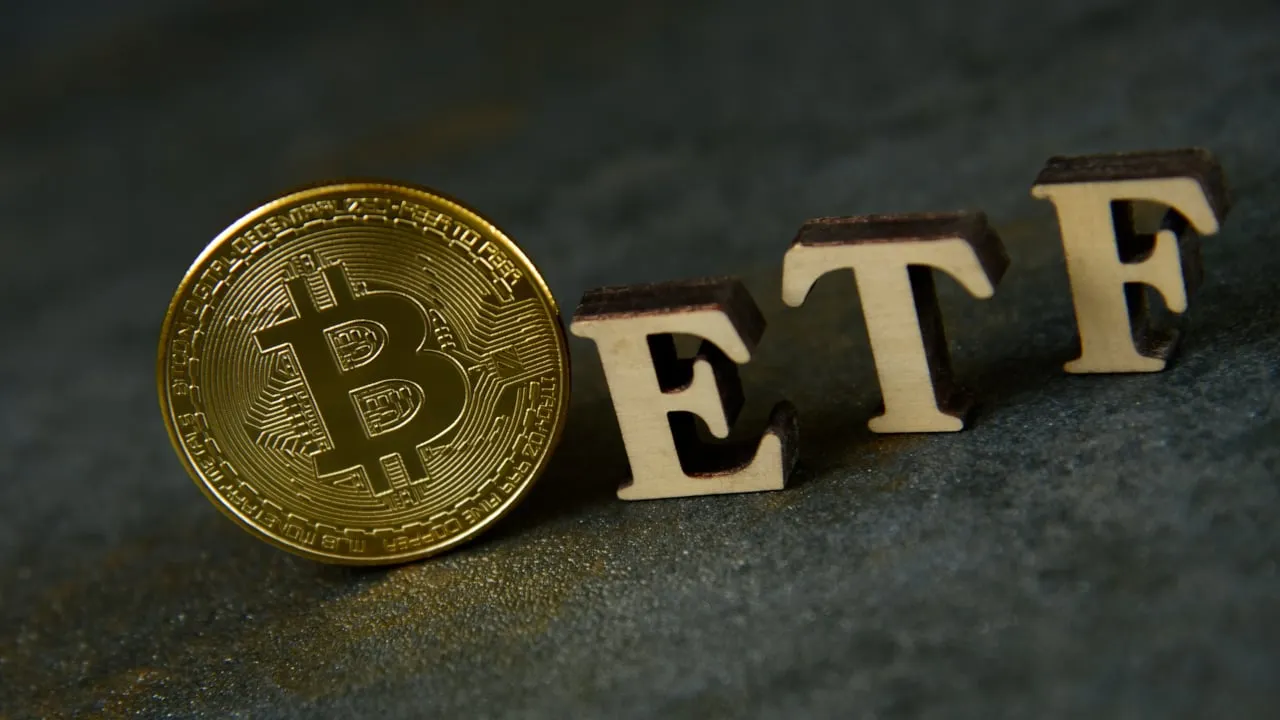 Bitcoin ETF. Image: Shutterstock