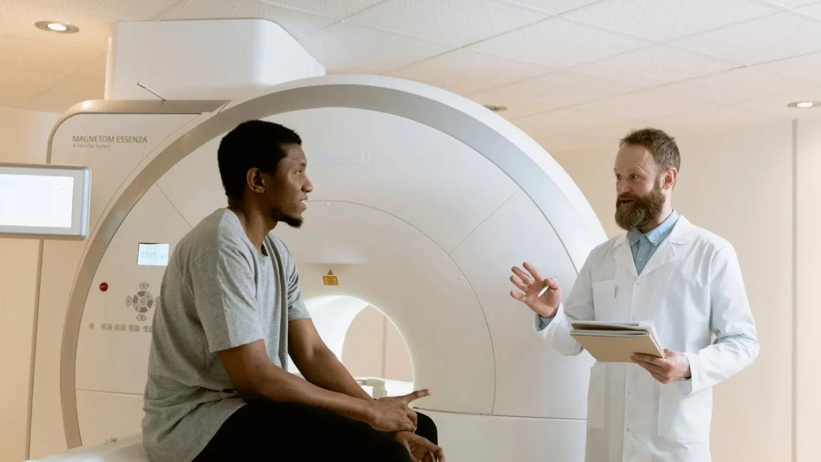 Whole-Body MRI Scans Are Trendy. Do They Really Prevent Diseases Like  Cancer? - Bloomberg