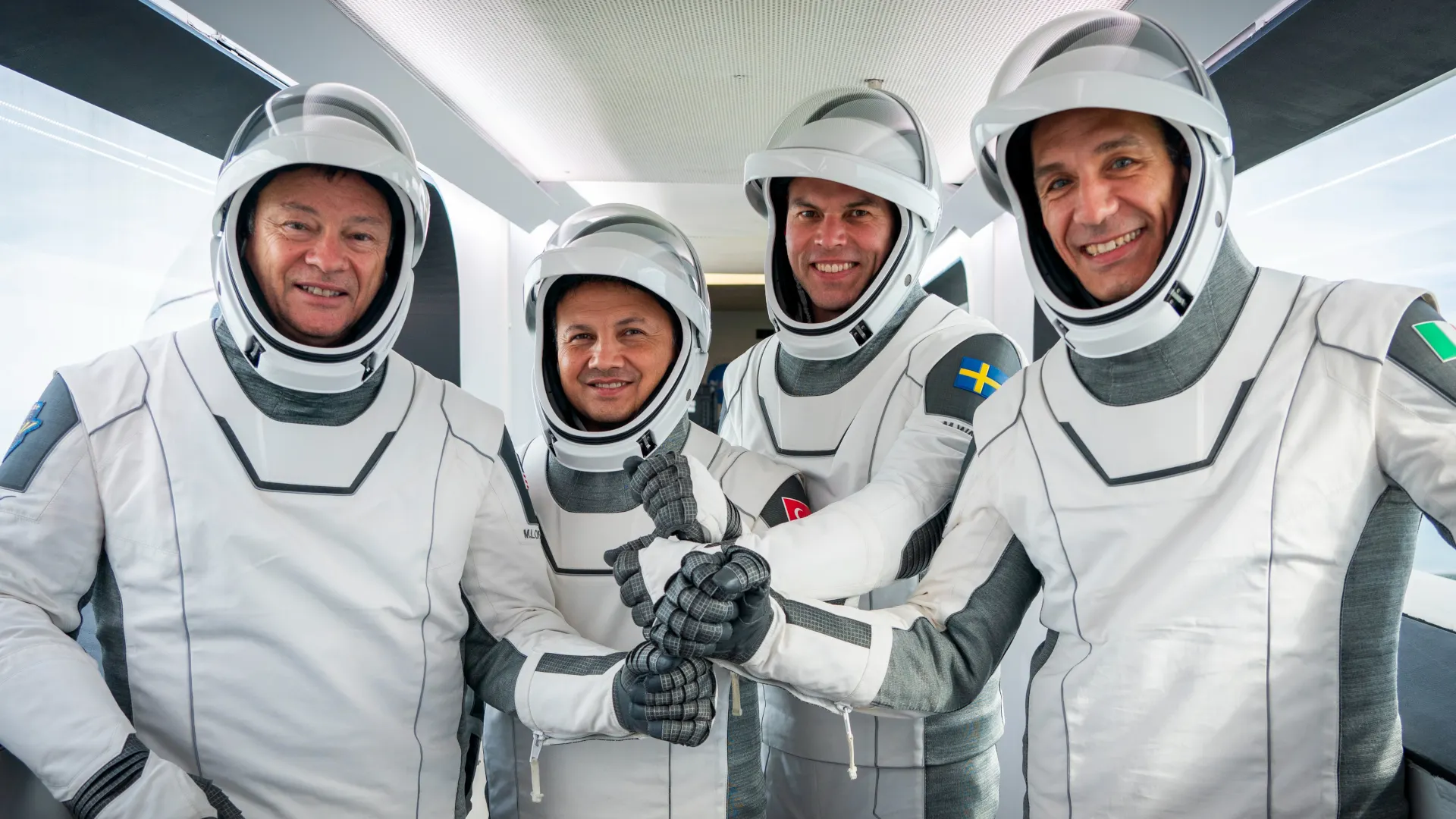 To the Moon? Space Company Axiom Debuts NFT Art Auction Ahead of ISS ...