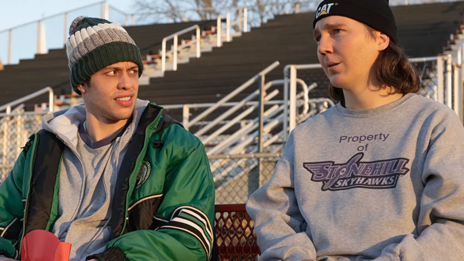 Pete Davidson y Paul Dano (de izquierda a derecha) en "Dumb Money." Foto: Sony Pictures