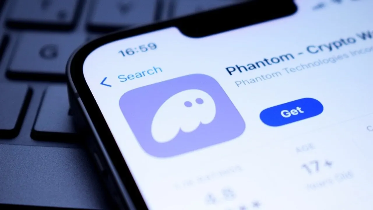 Phantom Wallet 
Credit: Shutterstock