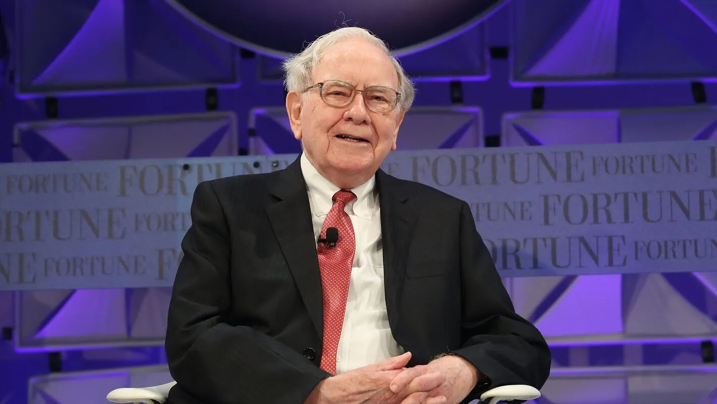 Bitcoin Critic Warren Buffet to Step Down From Berkshire Hathaway at 94 Years of Age