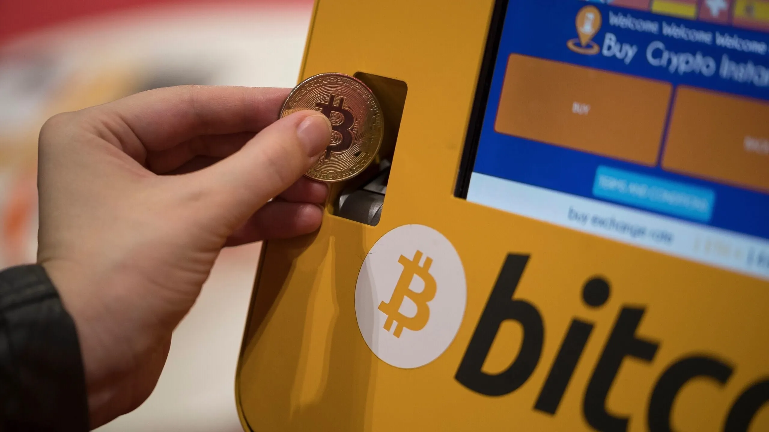 Texas Representative Urges Installation of Crypto ATMs in Federal Buildings