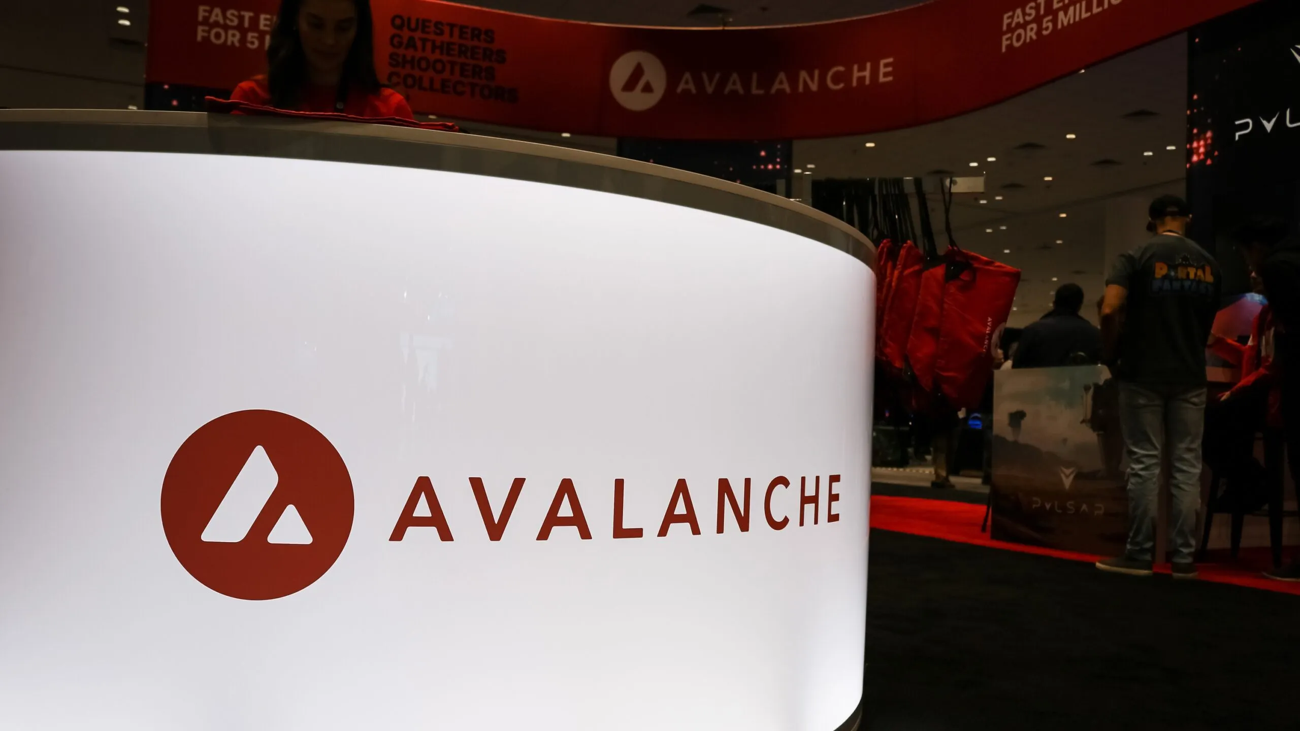 Avalanche Treasury Co. to Buy AVAX Through Merger, Offering Institutional Exposure at Discount